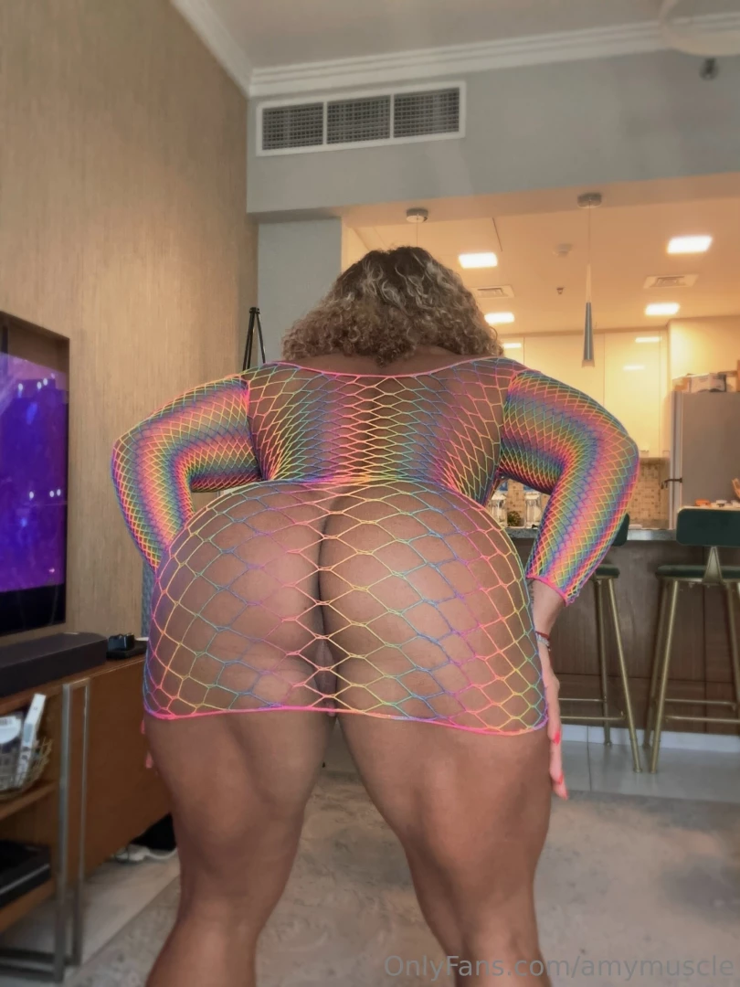 This outfit is hot part 3 