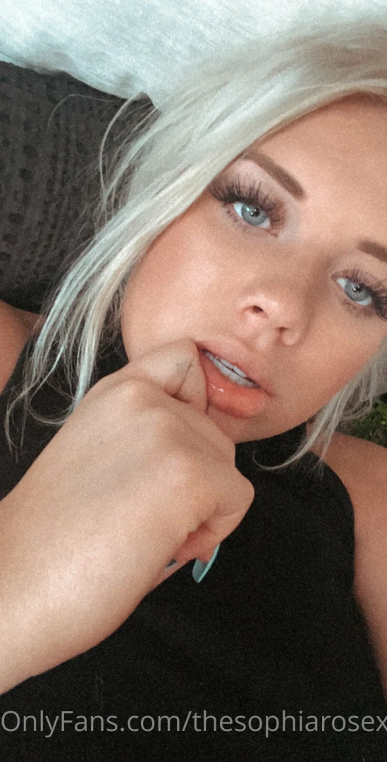 Thinking about cock send me cock pics 