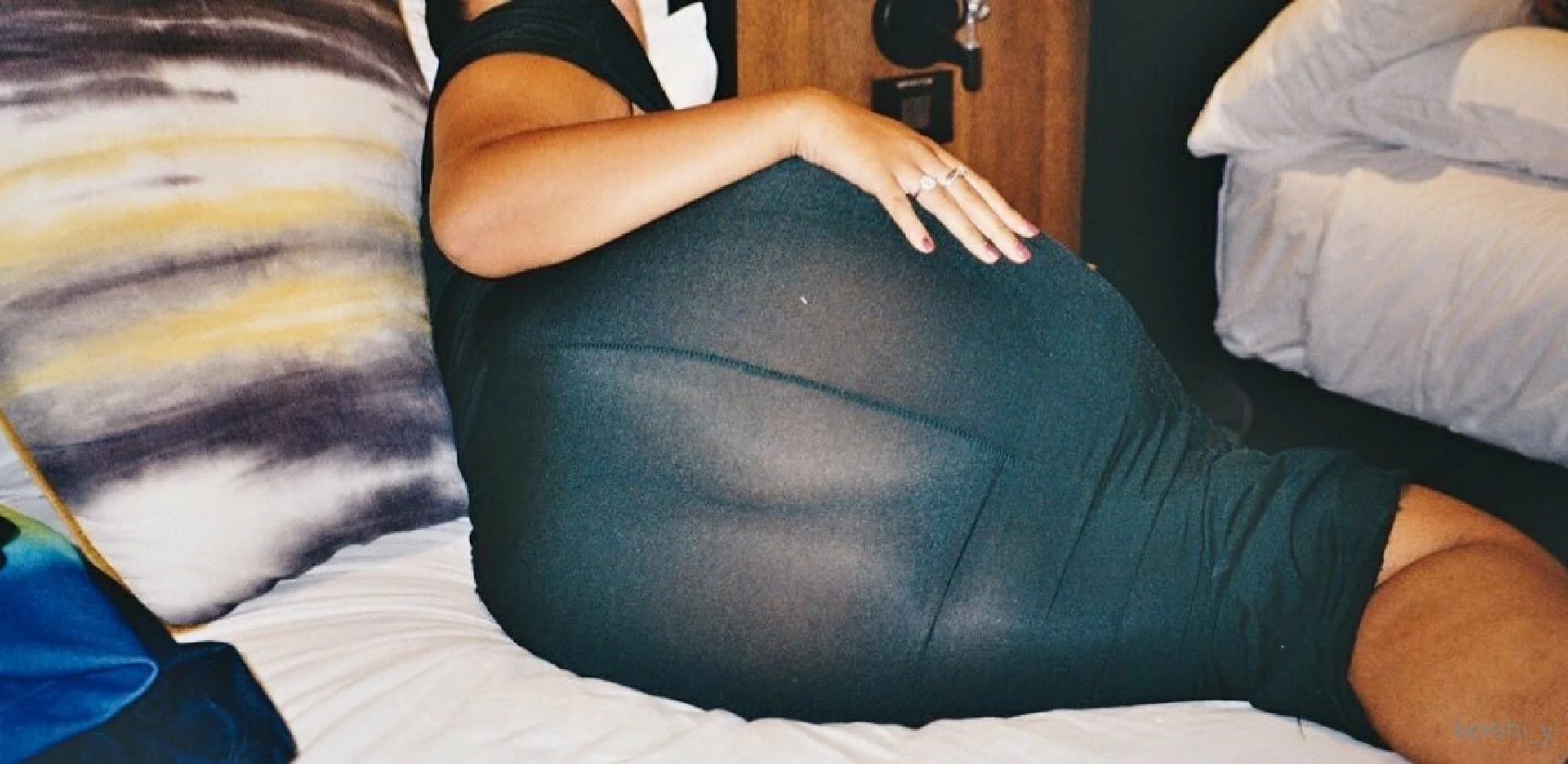 Weird question but who was interested in shitting videos dm me xx 