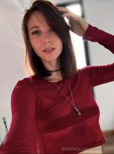 We finally made it to friday wanna go on a date tonight