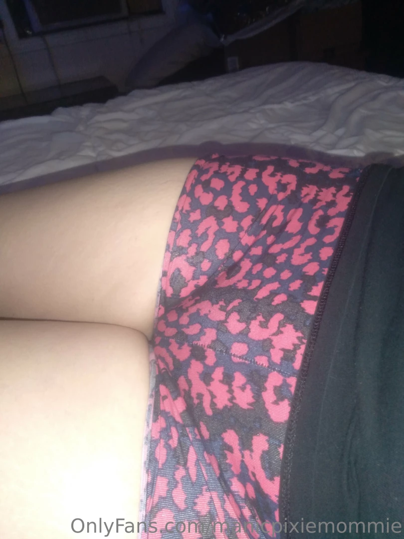 Hi daddy do you want to see this smooth wet pussy tip 5 for 15 full part 2 