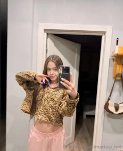 Click here - alicewhite_baby this cutie is online and horny show her part 17