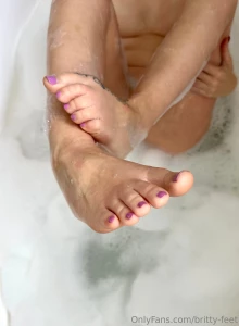 I hope you like my wet feet part 1