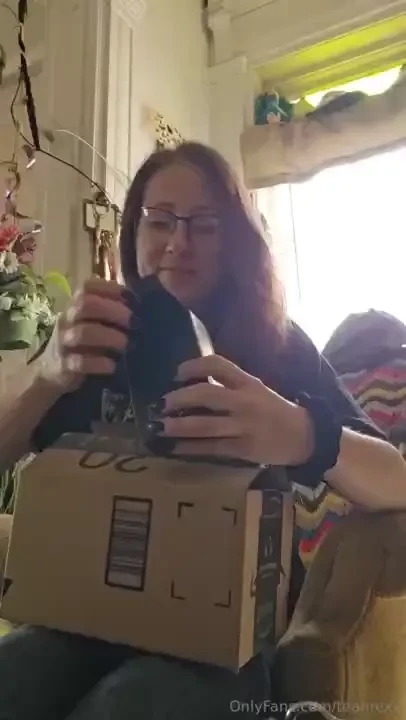 Tonight at about 9pm daddy will be here to use thos anal hook on me part 1 