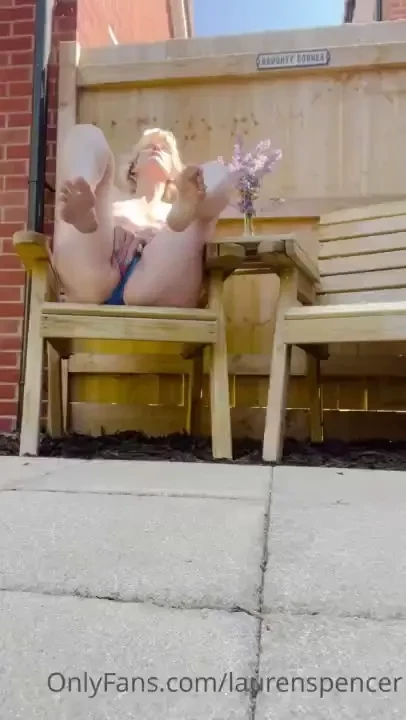 Can t stop playing with my wet pussy today 