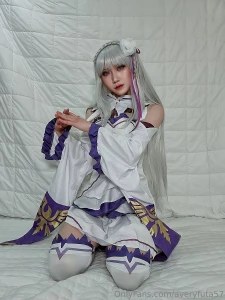 Emilia cosplay part 3