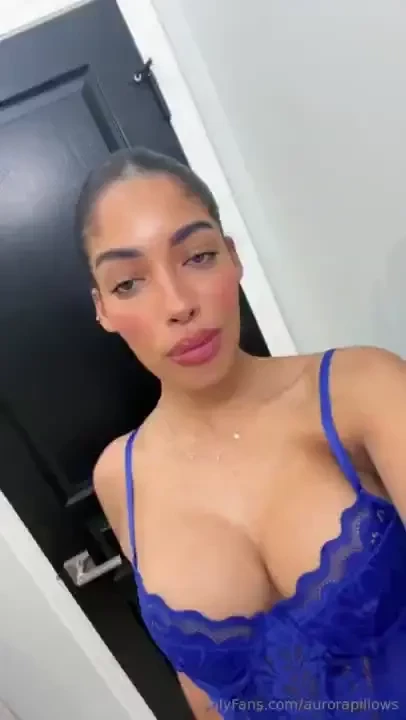 Unlock this for me baby and get a live viewable snap of my titties 