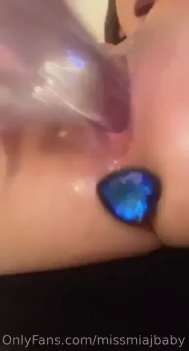 I like all my holes stuffed 