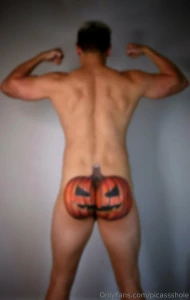 Can you guess who that ass belongs to