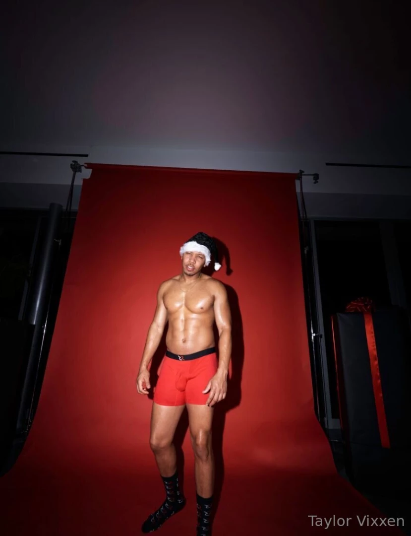 Take a step into the room 100 s of scenes 100 s of girls brand new 