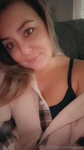 Comfy rainy day message me and keep me busy today