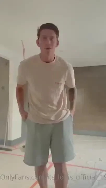 Who s aaron stayyy tuned 