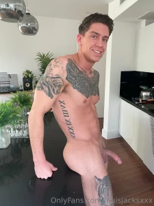 A series of very cheeky photos what s your favourite part 2