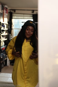 I m tryna see you grab a handful of titties and have your way with