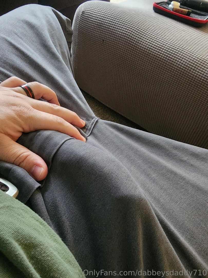 Today is my birthday 35 times around the sun enjoy some free dick pics 