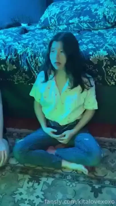 Who wants to play truth or dare 