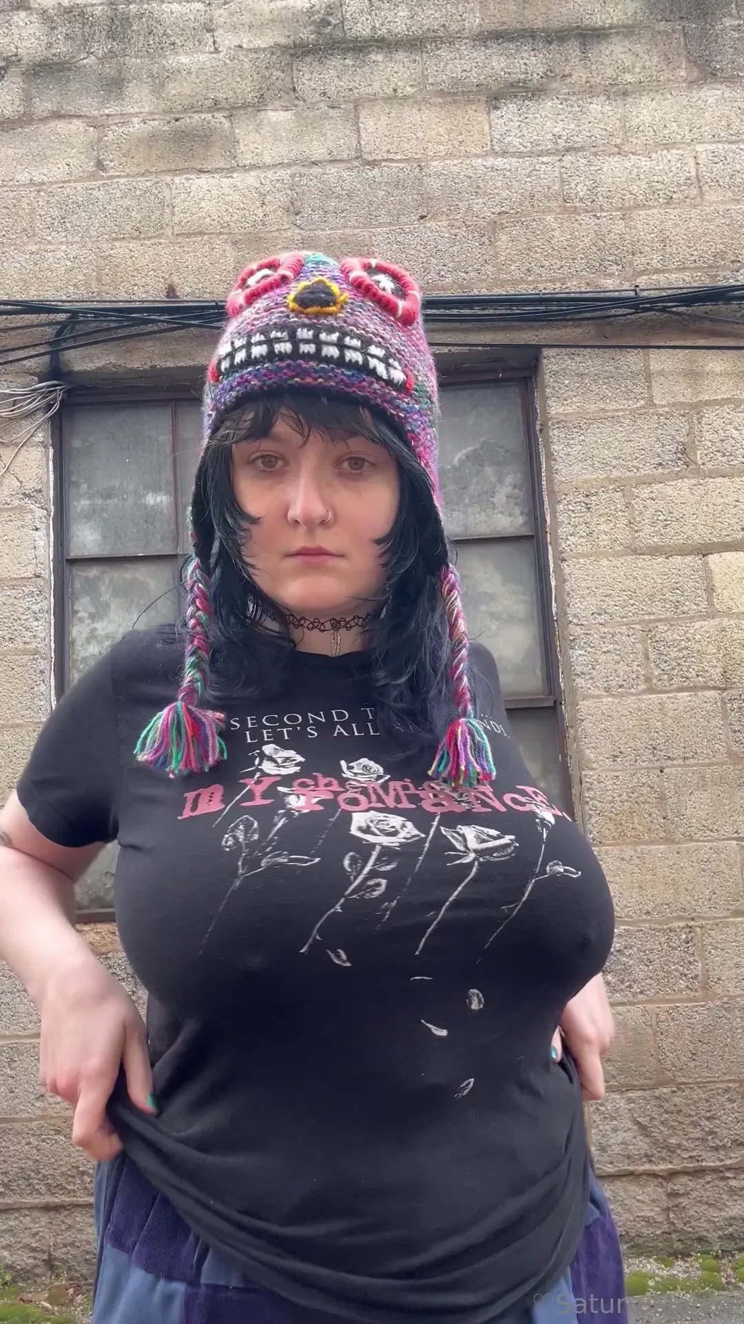 Quick flash in an alley 