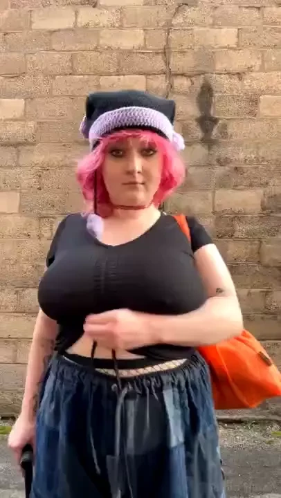 It s my birthday so call me mommy who wants to make me a milf 