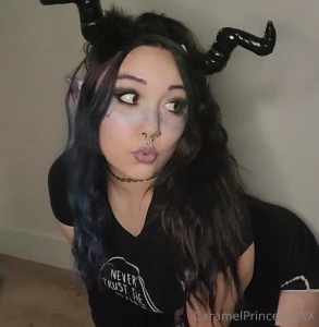 What if the girl next door looked like this would you still come over part 1