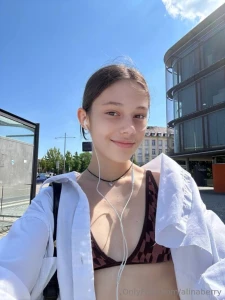 Kate_kitty18 is wet right now busty cutie kate_kitty18 loves riding part 79