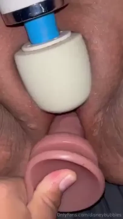 This weekend the unthinkable happened i went to a swingers pool party 