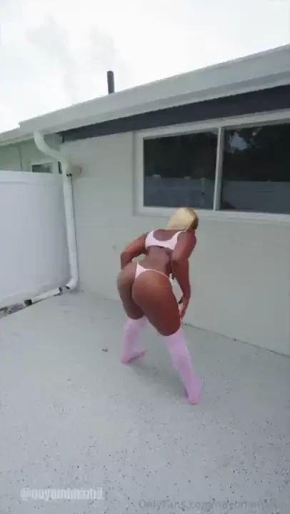Rate my twerking 1-10 part 2 