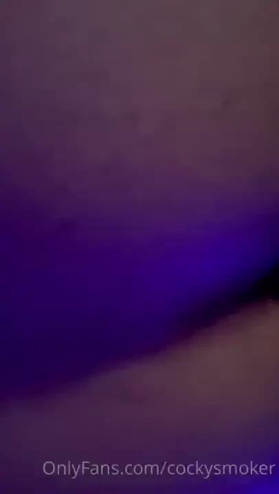 Jugando con el rabo de mi colega coyoteboy 