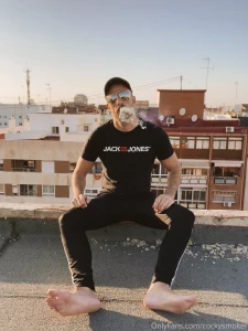 Disfrutando el sol de la azotea de mi casa enjoying the sun from the