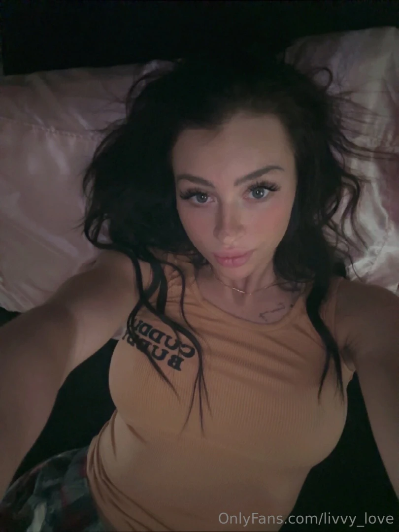 Wanna be laid up next to someone 