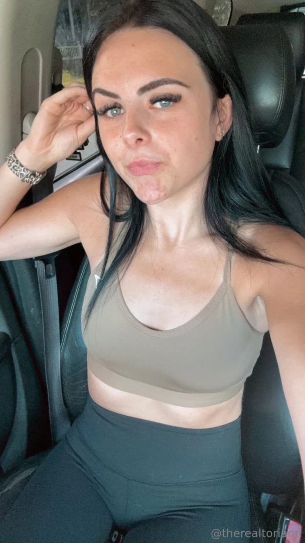 Hot days call for driving in a sports bra because my ac is broke lol 