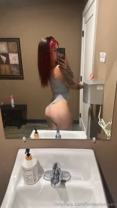 Nail appointment selfie