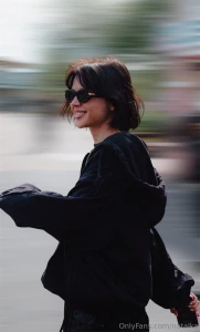 Was caught by paparazzi