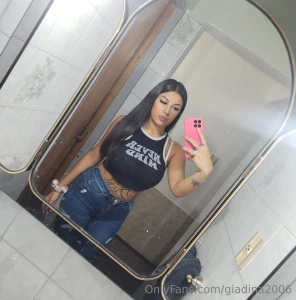 Quando vedo uno specchio la foto d obbligo