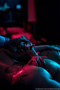 Perfect plan for the night would you mind oiling our beautiful butts