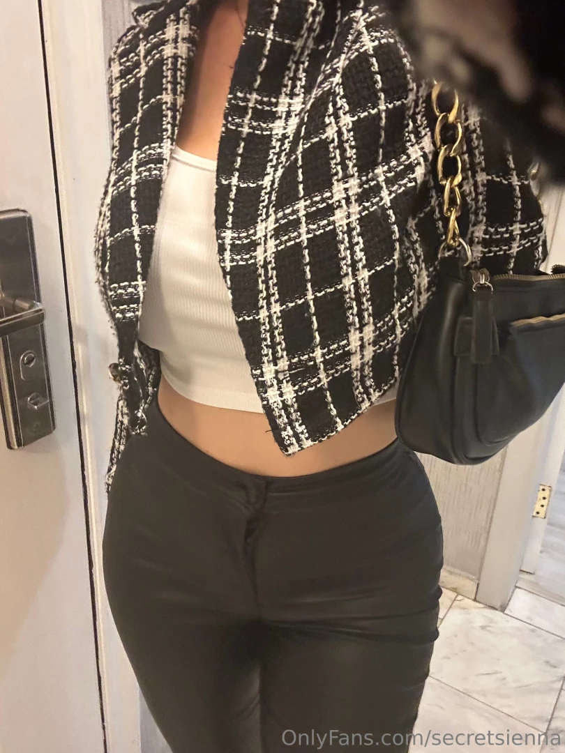 I m not sure about this outfit what do you think 