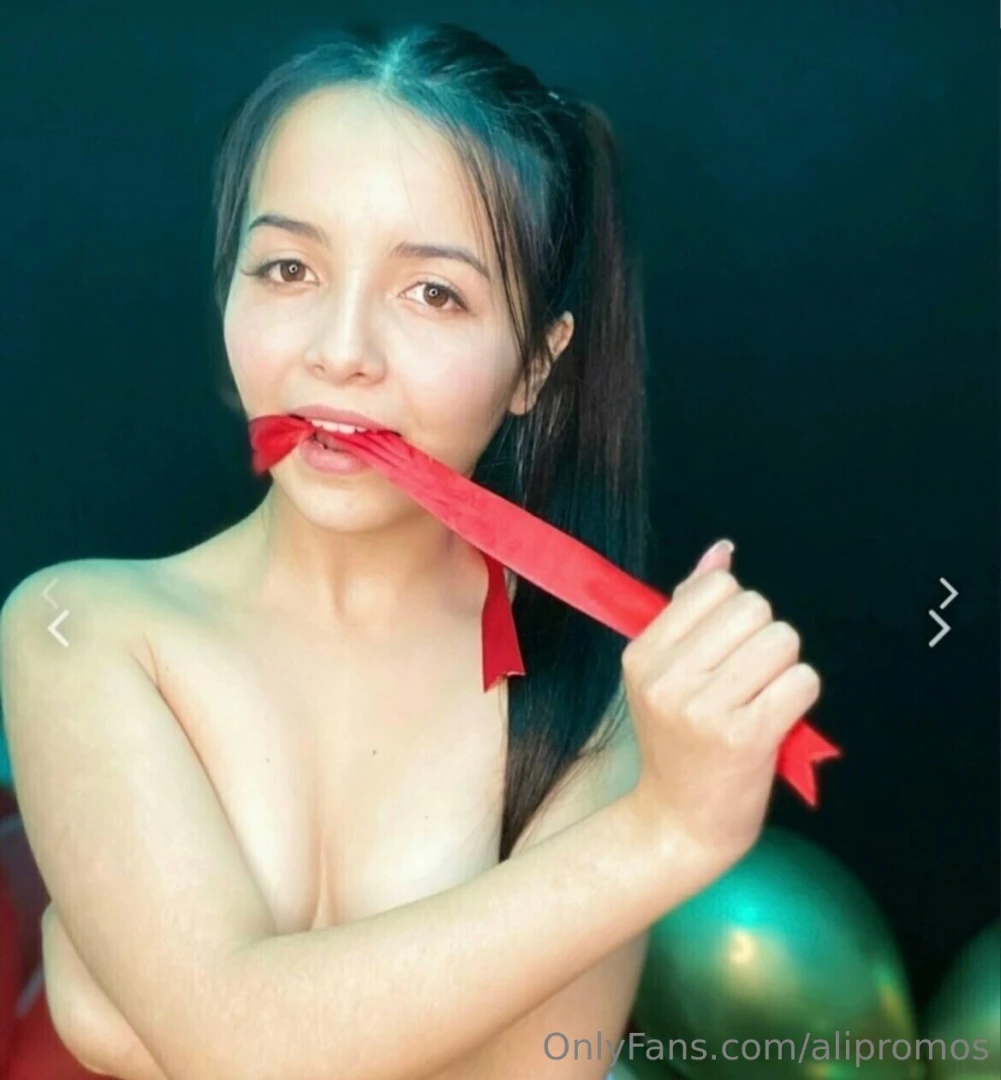 Check out raychell_black i could be your sweet babe or a fiery 19 yrs 