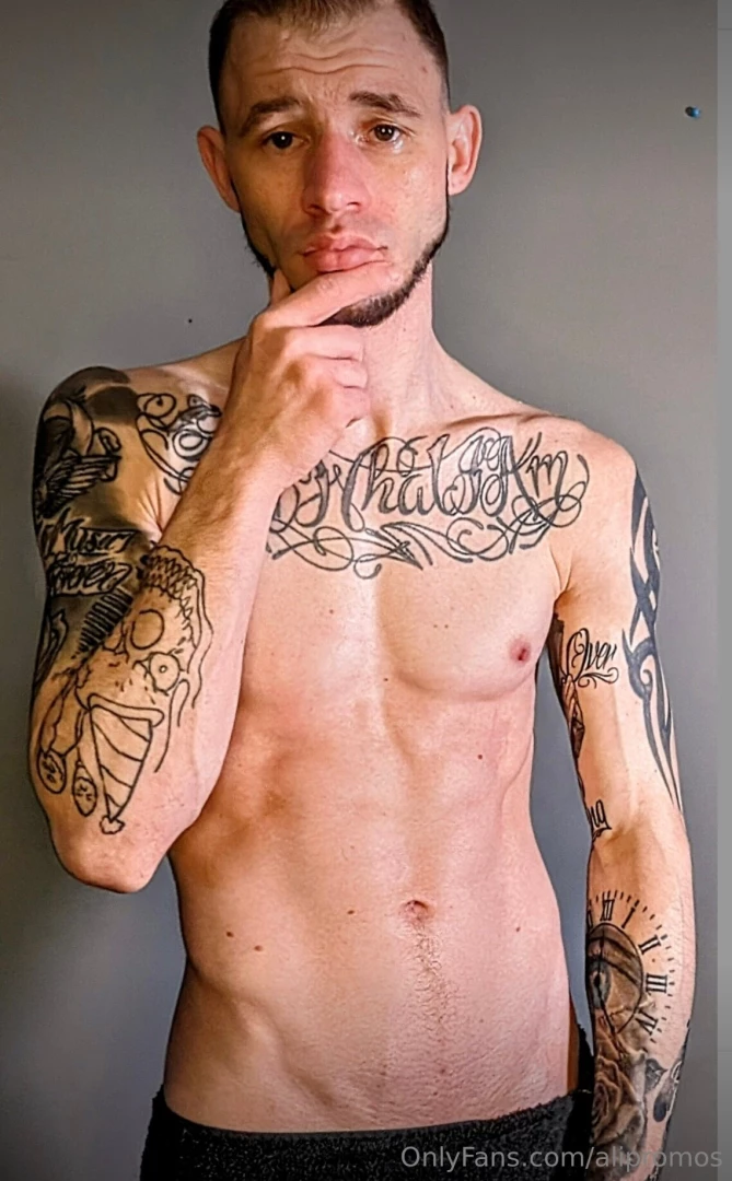 Hey everyone the name is nick i am your typical bad boy i have a hard part 4 