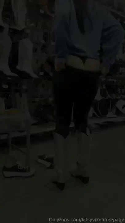 Ripping farts in walmart 4k filming this made me so friggen horny i ve 