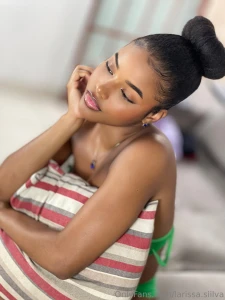 I don t pose i provoke