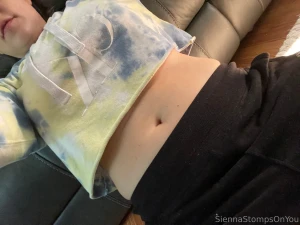 I want my belly button pierced but i m lowkey scared