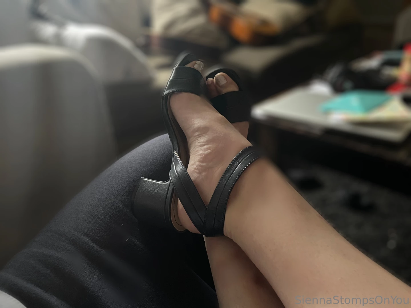 I m perfect from head to toe that s why you paypigs drain for me you 