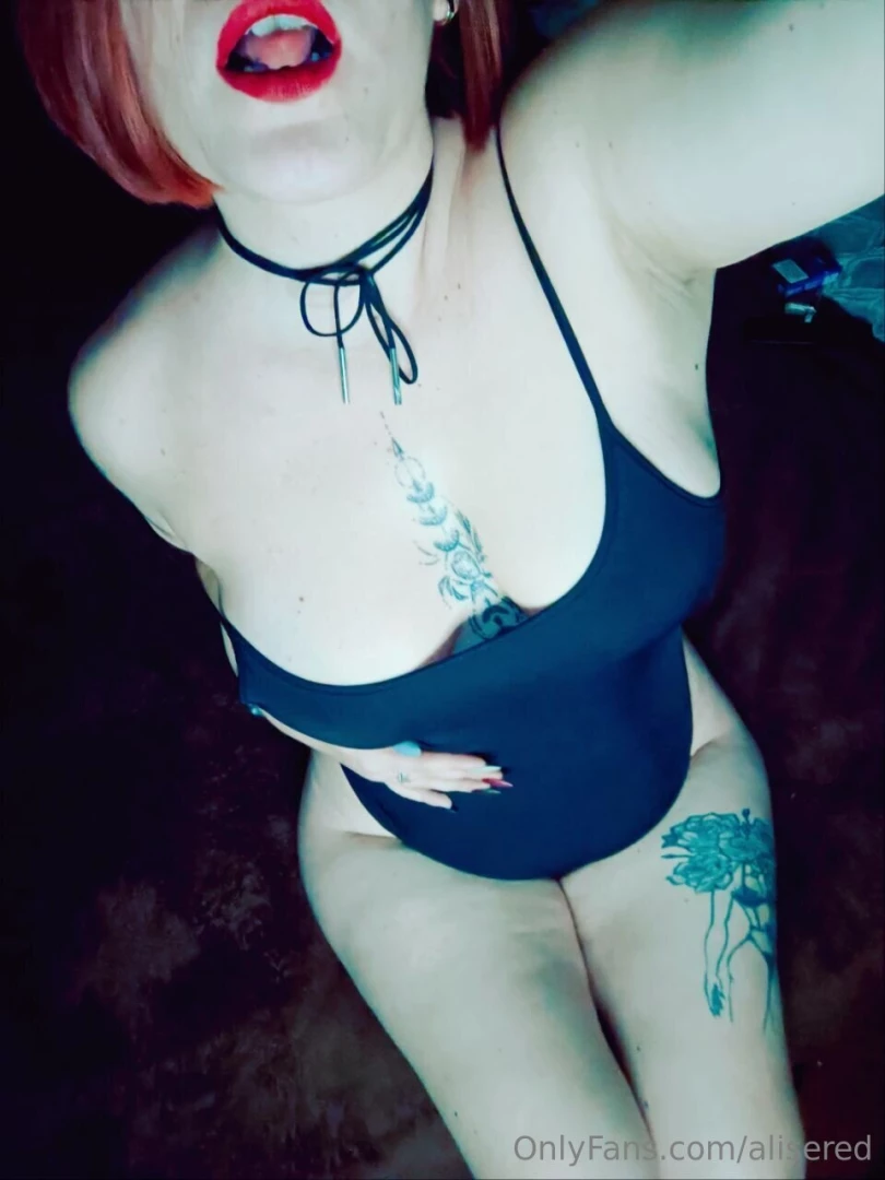 Do u want to undress me 