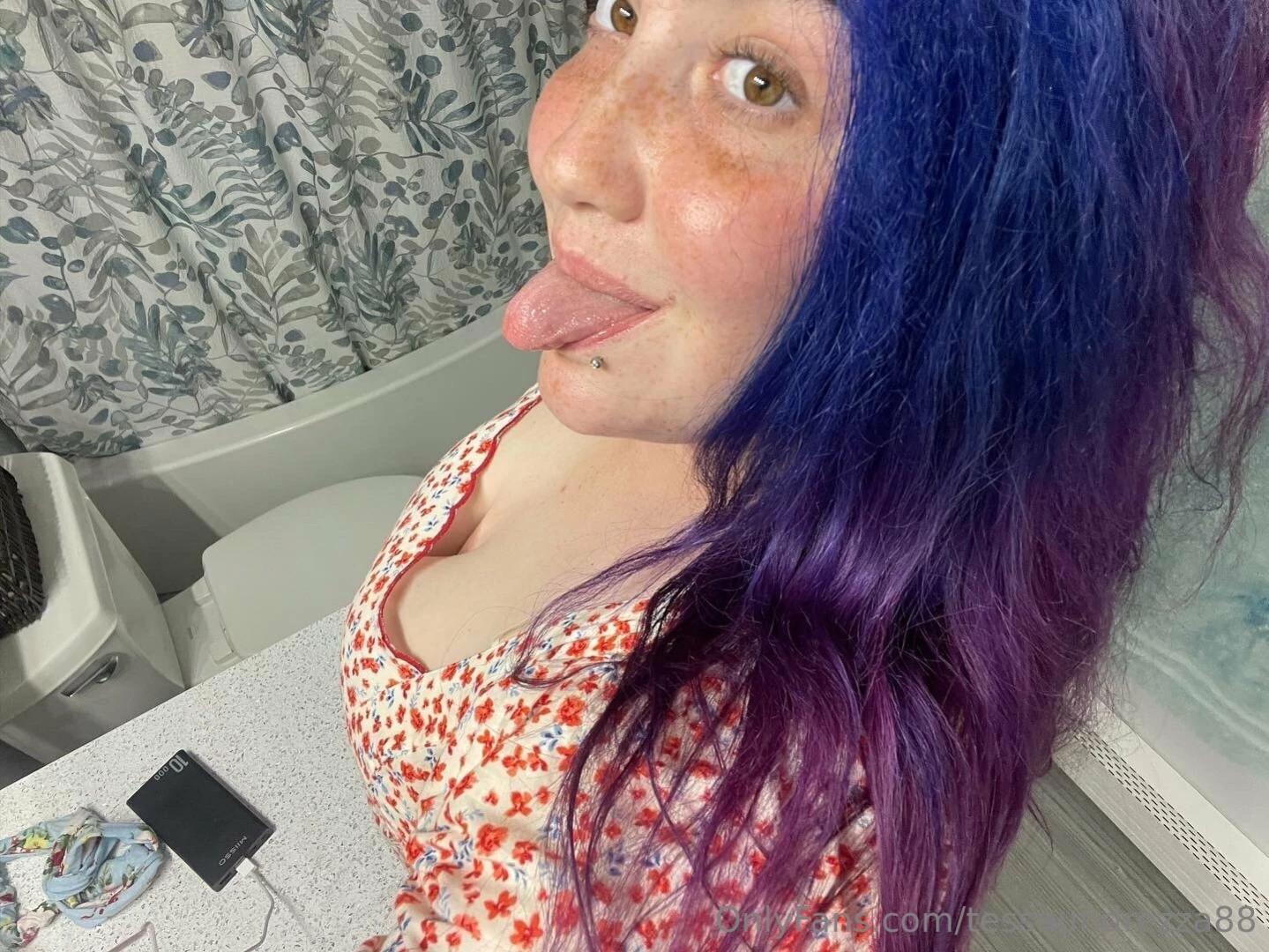 Are you subbed to my vip onlyfans with 1000 media no ppv ever it s part 1 