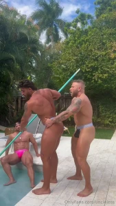 It s happening these two meat heads sandwhich me