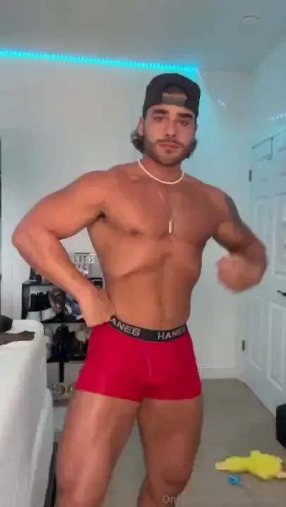 Morning check in time to put on some sizes and get this body in shape 