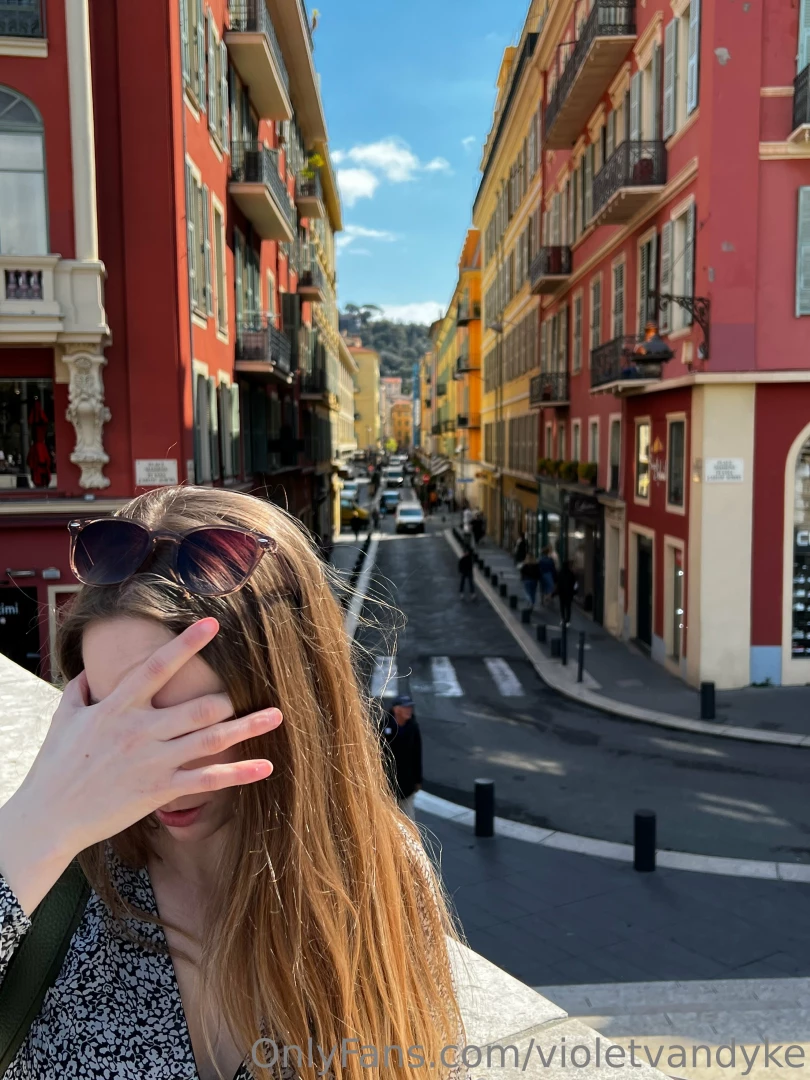 Wow it sucks here i hate it part 1 