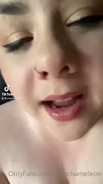 Tiktok took this down for being too sexii but i saved it just for u 