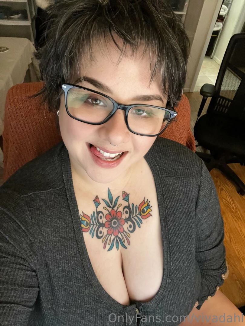 Serious playful but most importantly those big bare swingin titties part 1 