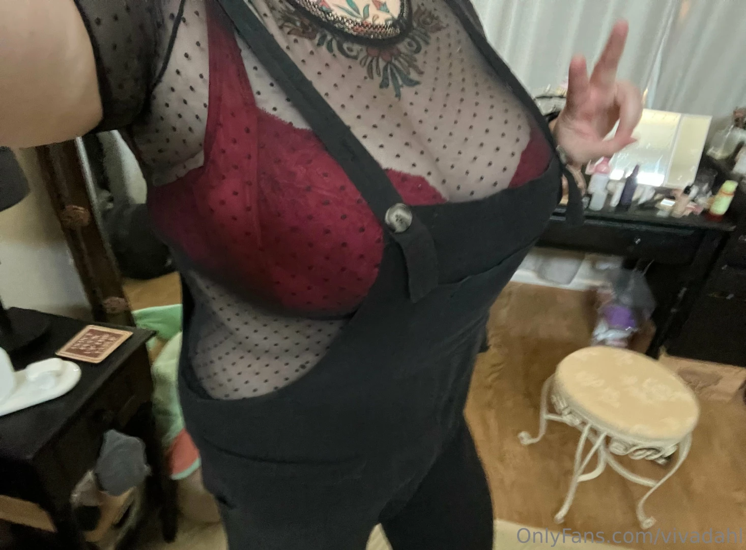 Burlesque tonight part 1 