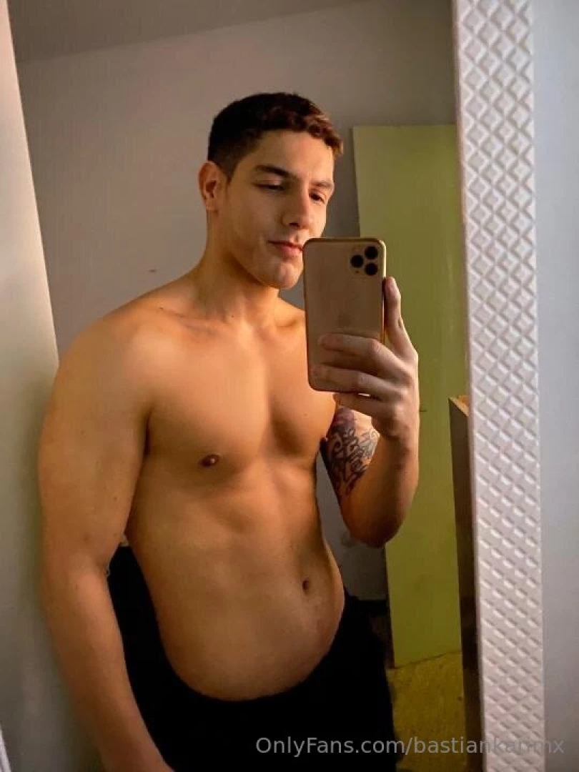 Random pics love u guys part 4 